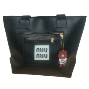 Sac à main femme beige avec poche zippée et porte-clé décoratif